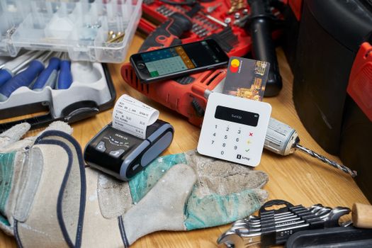 Geld wechseln oder Karte zahlen: 7 Fakten, die dich überraschen 💳