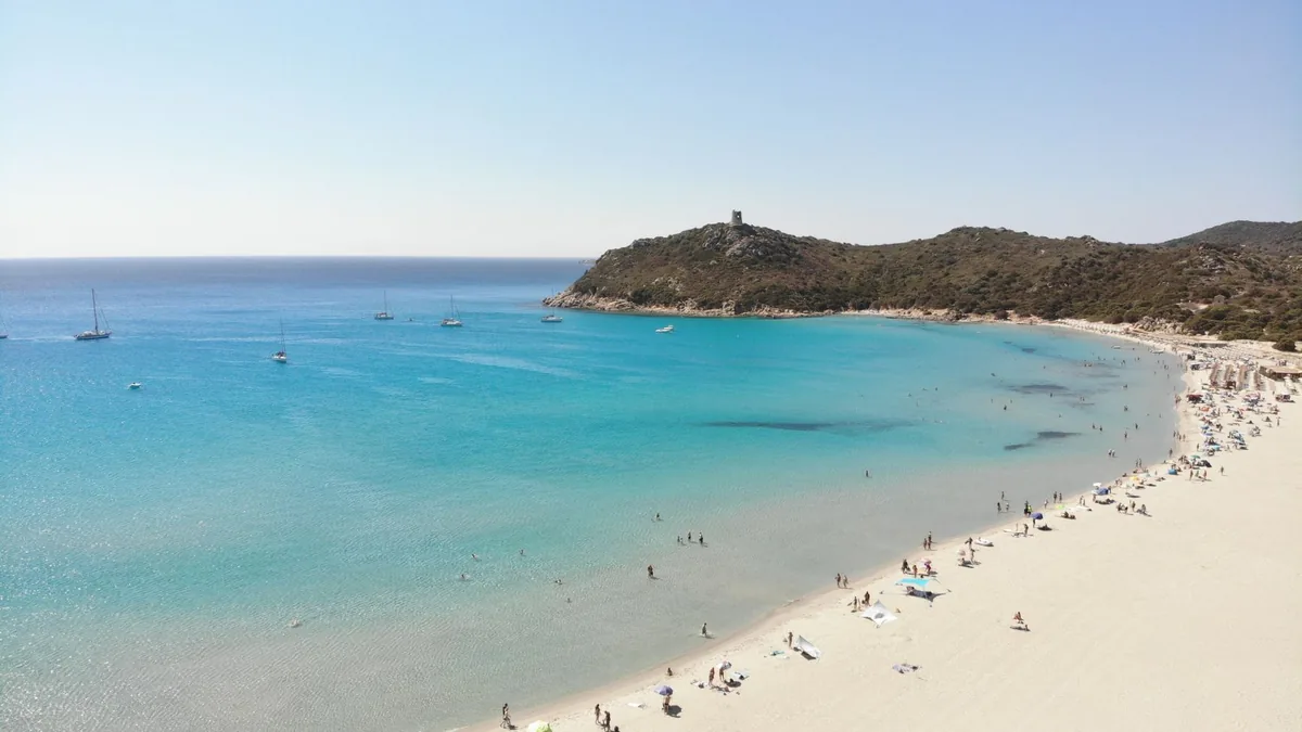 Sardinien: Strände, Berge und die beste Reisezeit