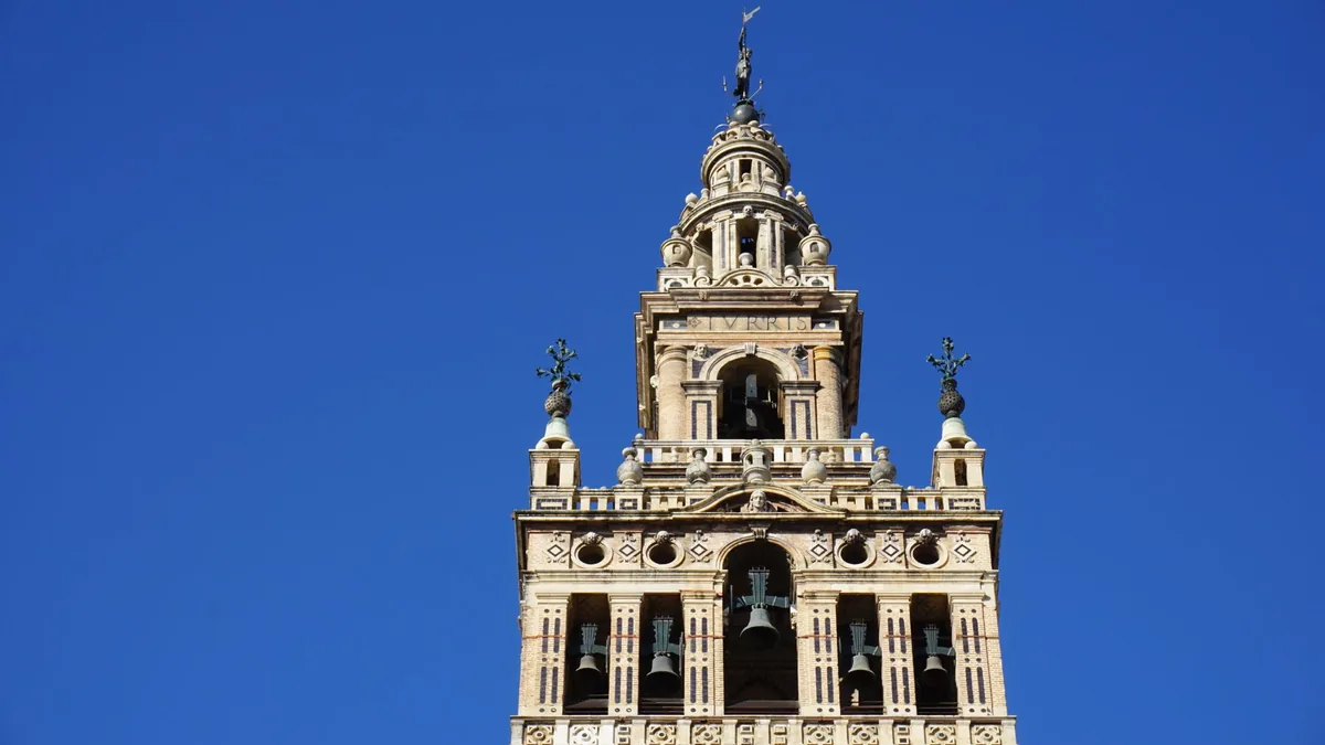 Sevilla in drei Tagen: Alcázar, Triana und Häppchenkneipen